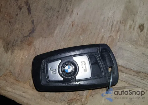 2014 BMW 328I xDrive z USA, uszkodzony, nr VIN WBA3B3C53EJ981083